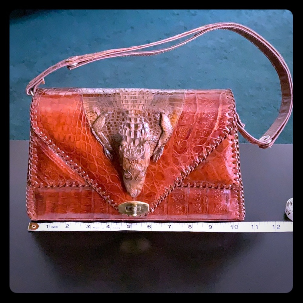 Unique Antique 1940’s Genuine Alligator Purse